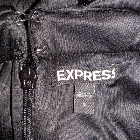 🆕 Express Black Velvet Bodycon Dress Deep V Plunge Womens Size 4 Knee Length - Picture 5 of 7